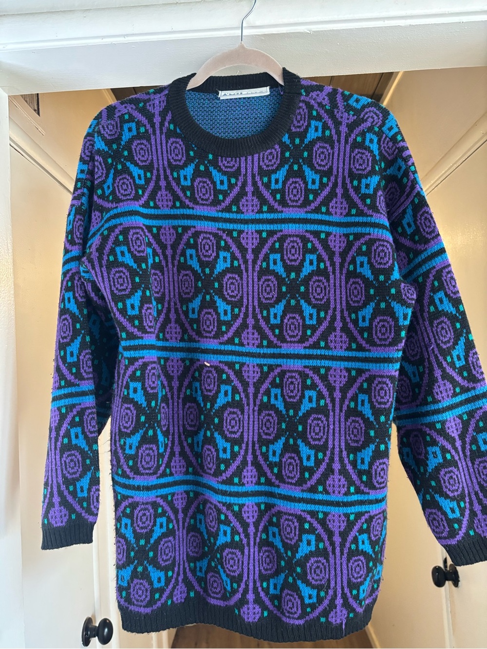 Vintage Black, Purple & Teal Patterned Men’s Sweater